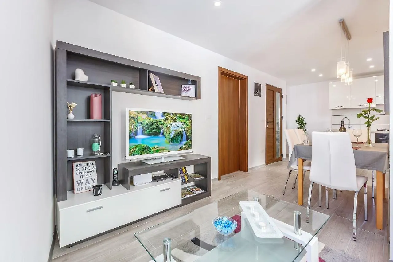 Apartment Irene Porec 0*,  Croatia